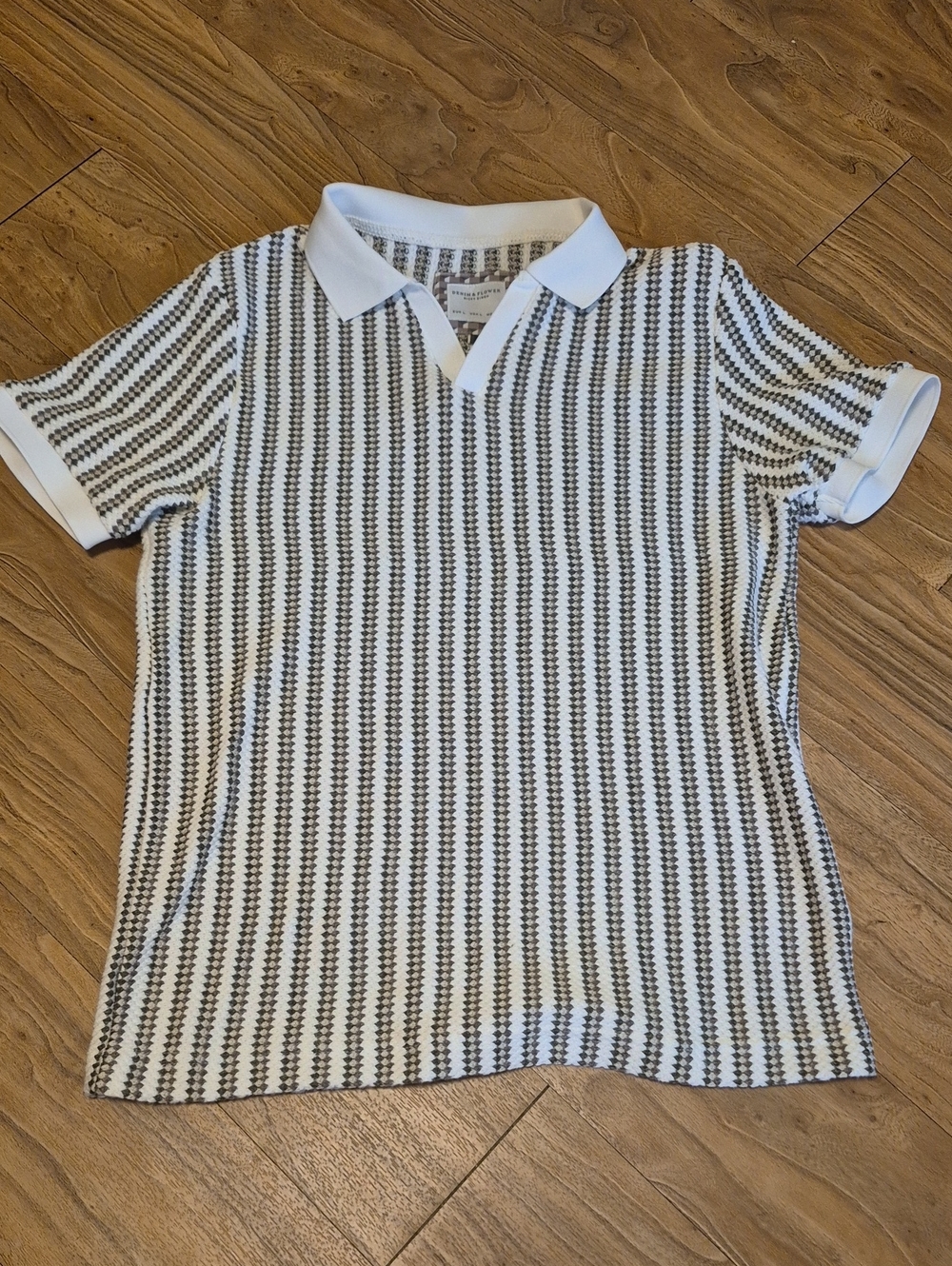 Denim & Flower White Polo with Black Vertical Stripe